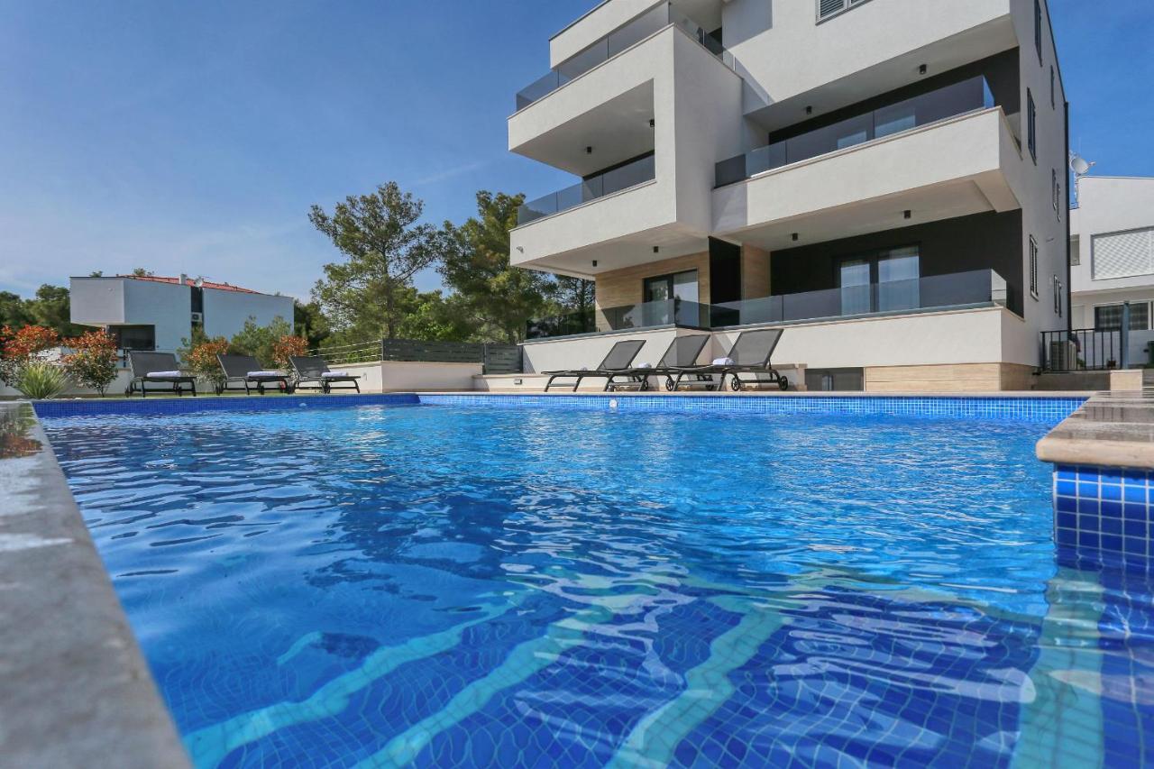 Villa Ankora 2 With Heated Pool ビオグラード・ナ・モル エクステリア 写真