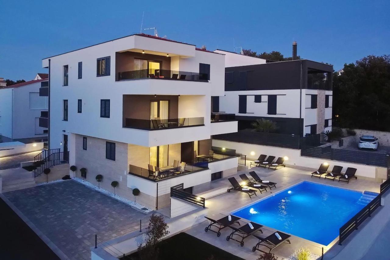 Villa Ankora 2 With Heated Pool ビオグラード・ナ・モル エクステリア 写真