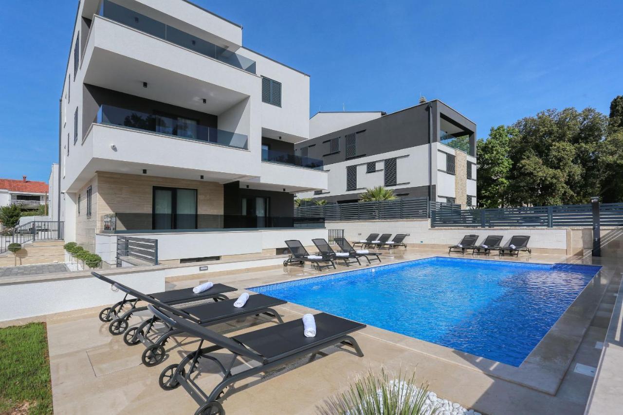 Villa Ankora 2 With Heated Pool ビオグラード・ナ・モル エクステリア 写真