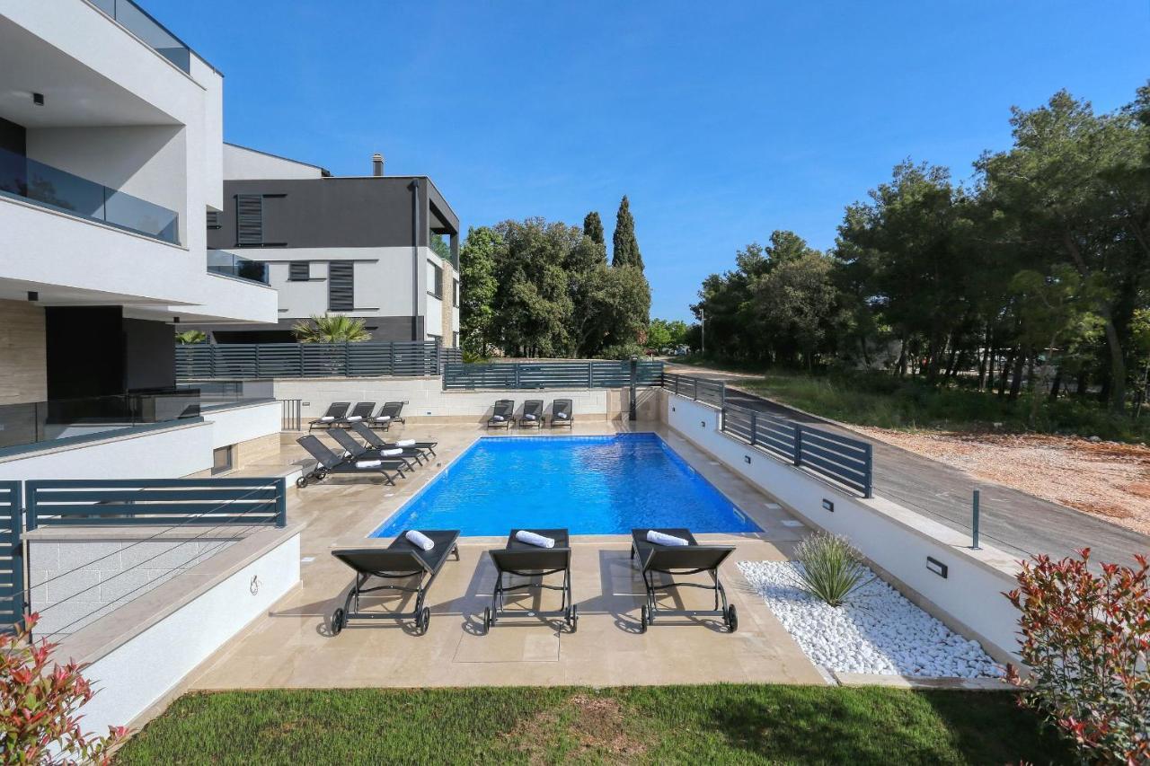 Villa Ankora 2 With Heated Pool ビオグラード・ナ・モル エクステリア 写真